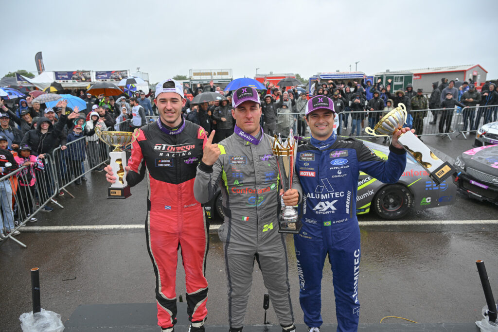 Vittorio Ghirelli (center), Nelson Piquet Jr. (right) and Jack Davidson (left) celebrated their top-3 finishes in the first EuroNASCAR V8GP race at Brands Hatch